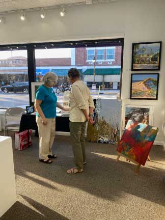 Evy-Okerstrom-Evy-and-C-Land-Spring-Sale-Mar-19